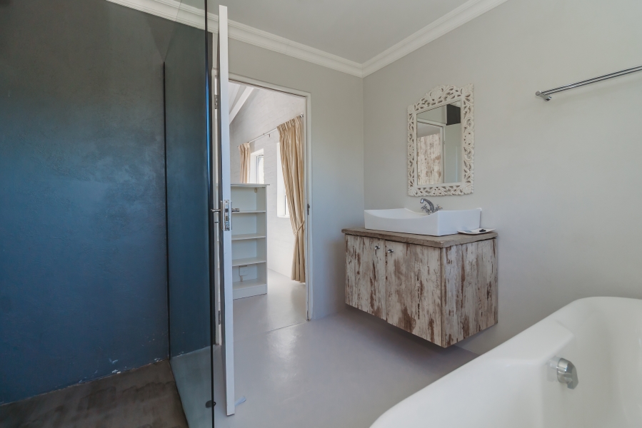 4 Bedroom Property for Sale in Fernridge Western Cape